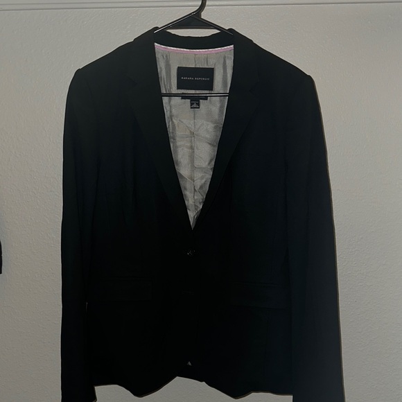 Banana Republic Jackets & Blazers - Banana Republic Black Blazer